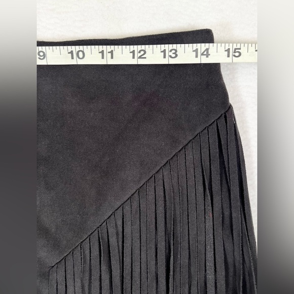 FOREVER 21 One Side Fringe Faux Suede Mini Skirt Cowgirl Western Fall Rodeo S - Picture 11 of 12